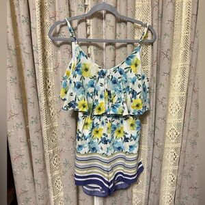 &merci Floral Ruffle Romper NWT Size M‎